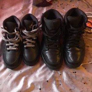 2 Pairs of Jordan 1s